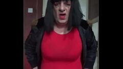 play O primeiro encontro de Bi Crossdresser com uma máquina de masturbação - Parte 1