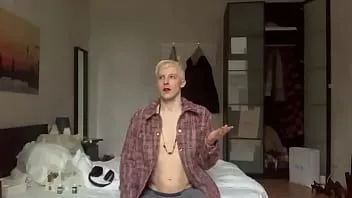 Reproduzir Sissy está sempre com fome de pau cru