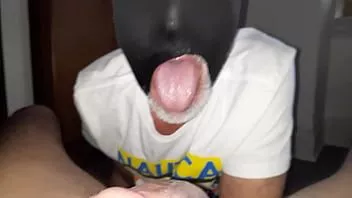 play প্রভাবশালী কুঁড়ি আমার মুখের সুবিধা নেয়