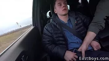 play Paja en el coche - victor schumann