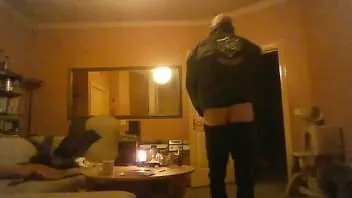 Reproducir Preparándome para que un chico str8 me prostituya con hombres anónimos... en el noroeste de Londres, Reino Unido