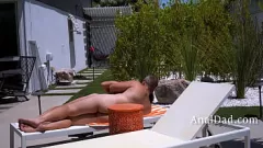 play A sessão de massagem sensual do padrasto leva ao sexo tabu ao ar livre