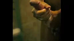 play Ședință de duș solo cu twink drăguț și pula lui grasă