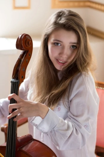 Pornstar Cello